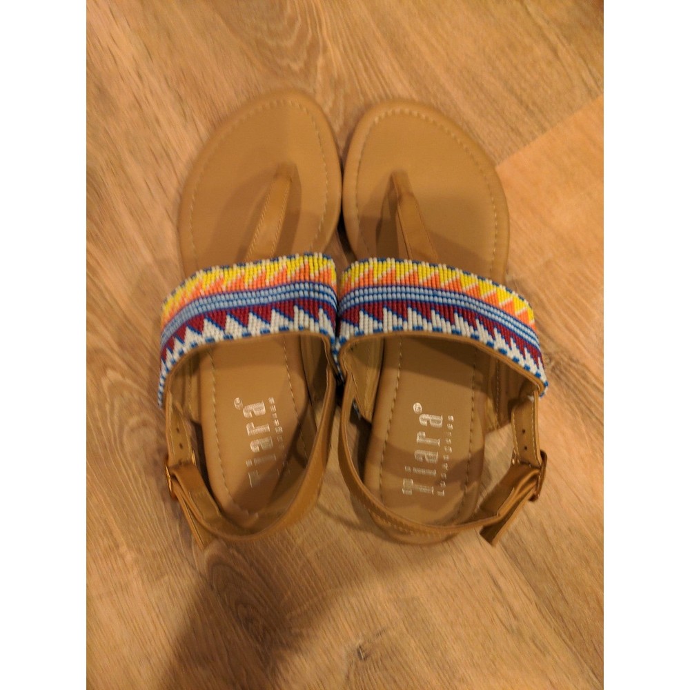Sandals‎ tiara los Angeles beads like new